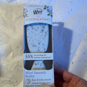 NWT LoveShackFancy Wet Brush Mini Smooth Styler - Blue Floral